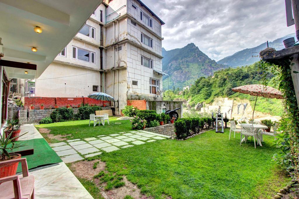 Hotel The Himachal Inn Manāli Exteriör bild